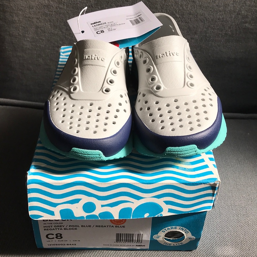 Native “Lennox” Toddler Shoes size 8, EUR size 24
